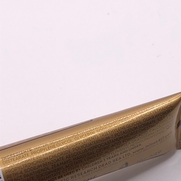 -417 Sensual Essence Intense Volumizing Vegan Mud Shampoo - Picture 5 of 6